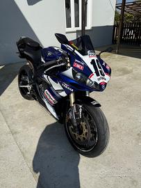 Yamaha r1 2004
