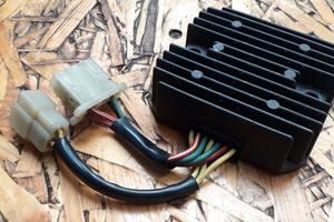 regolatore originale HONDA TRANSALP 600