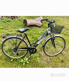 Bicicletta city bike