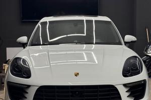 Porsche macan leggere descrizione