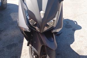 Yamaha t max 530