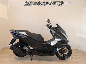 Honda PCX 125 2023 km4195