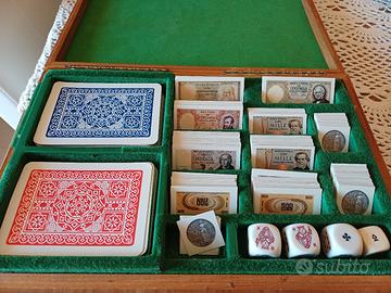scatola in legno per poker con fiches in lire!!