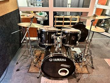 YAMAHA Gigmaker Raven Black + Set piatti Paiste