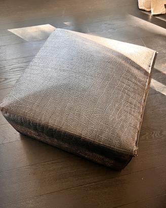 Nr 2 Pouf flamant pele stampata marrone  scuro