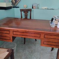 Scrivania in Noce con 3 sedie