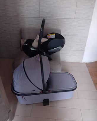 Trio con ovetto cybex Cloud T
