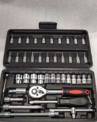 Cricchetto con bussole ed inserti