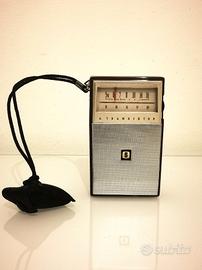 Radio portatile vintage a transistor Sanyo