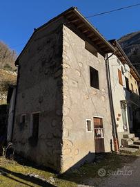 Rustico/Deposito di testa