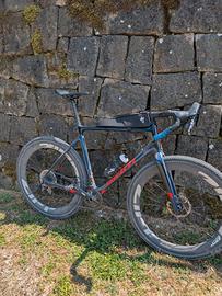 GIANT TCX L gravel