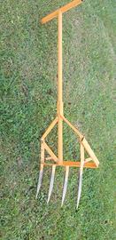 FORCA VANGA A 4 DENTI