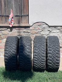 Pneumatici 265 / 70 r17
