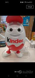 espositore Kinder Ferrero