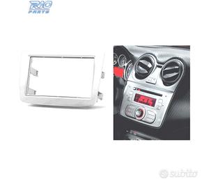 Telaio grigio radio 2-DIN per Alfa Romeo MiTo.