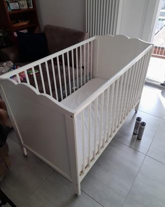 Lettino con materasso nuovo