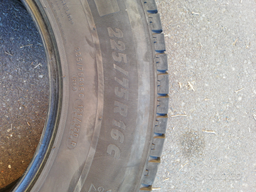 Pneumatici misura 225/75 R16C Michelin