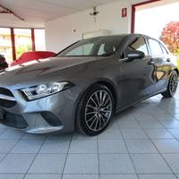 MERCEDES-BENZ A 180 Automatic Premium