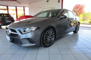 MERCEDES-BENZ A 180 Automatic Premium