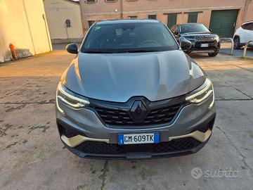 Autovettura RENAULT ARKANA  Full Hybrid.
