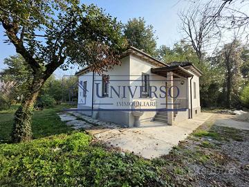 Villa di 100 m² con 3 locali e box auto a Voghera