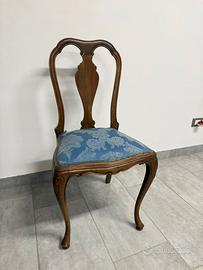 Sedia vintage in legno con cuscino