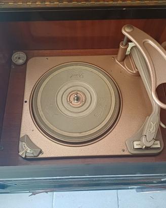 giradischi e radio vintage vega