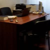 Scrivania in legno massello