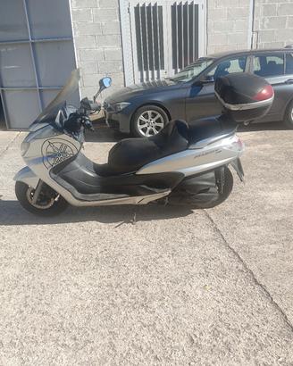 scooter majesty Yamaha 400