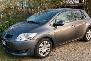 Toyota Auris Automatica.