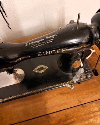Macchina da cucire Singer d’epoca