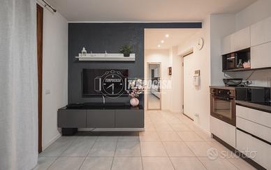 CLASSE A2 - " TR5 " - SPLENDIDO 3 LOCALI CON BOX