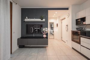 CLASSE A2 - " TR5 " - SPLENDIDO 3 LOCALI CON BOX