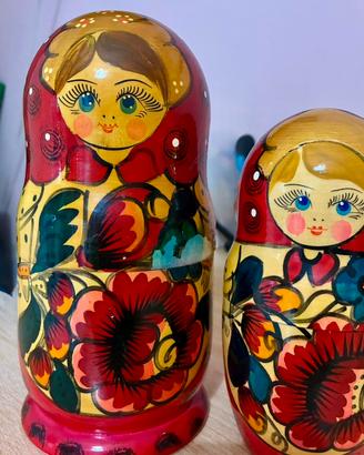 Matrioska russa 7 pezzi decorata a mano - 20cm