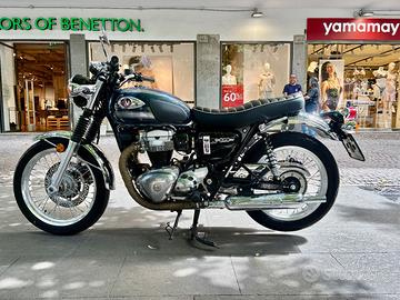 Meravigliosa Kawasaki W800 - 2024