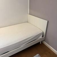Letto singolo completo di rete e materasso