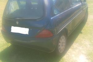 Lancia Y Elefantino blu