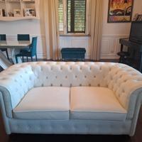 Divano Chesterfield vera pelle