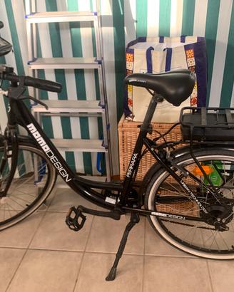 Bicicletta elettrica  MOMOdesigne