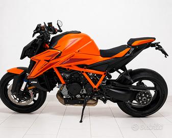 KTM 1390 SUPER DUKE R EVO IN GARANZIA