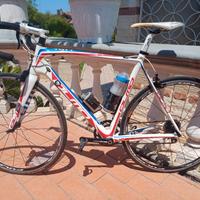 BICI DA CORSA OLMO ZEROTRÉ CARBON-CAMPAGNOLO 