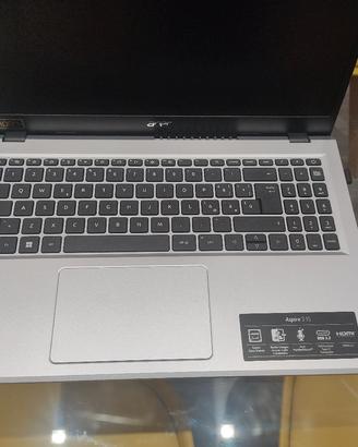 ACER - Notebook ASPIRE 3 15
Silver