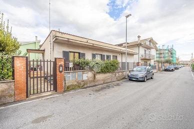 2 LOCALI A GUIDONIA MONTECELIO