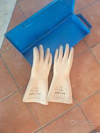 guanti isolanti dielettrici per elettricista