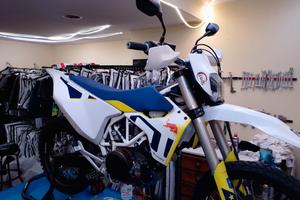 Husqvarna 701 Enduro