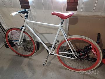 Bici scatto fisso