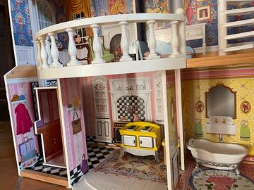 Casa delle bambole stile Barbie