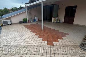 Casa semindipendente con garage ad Acireale