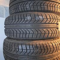215/55 R18 . 4 gomme nuove qatrostagione Pirelli 