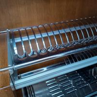 scolapiatti ad angolo in acciaio con sgocciolatoio